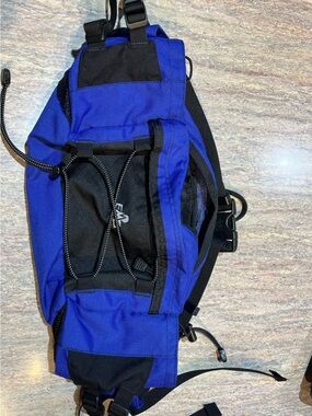 Eastern Mountain Sports Blue and Black Men’s Waist pack Bag